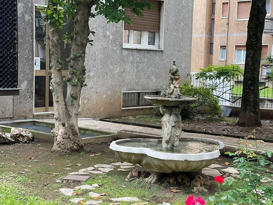 דירות Benvenuti A Casa Milano Centro  מילאנו